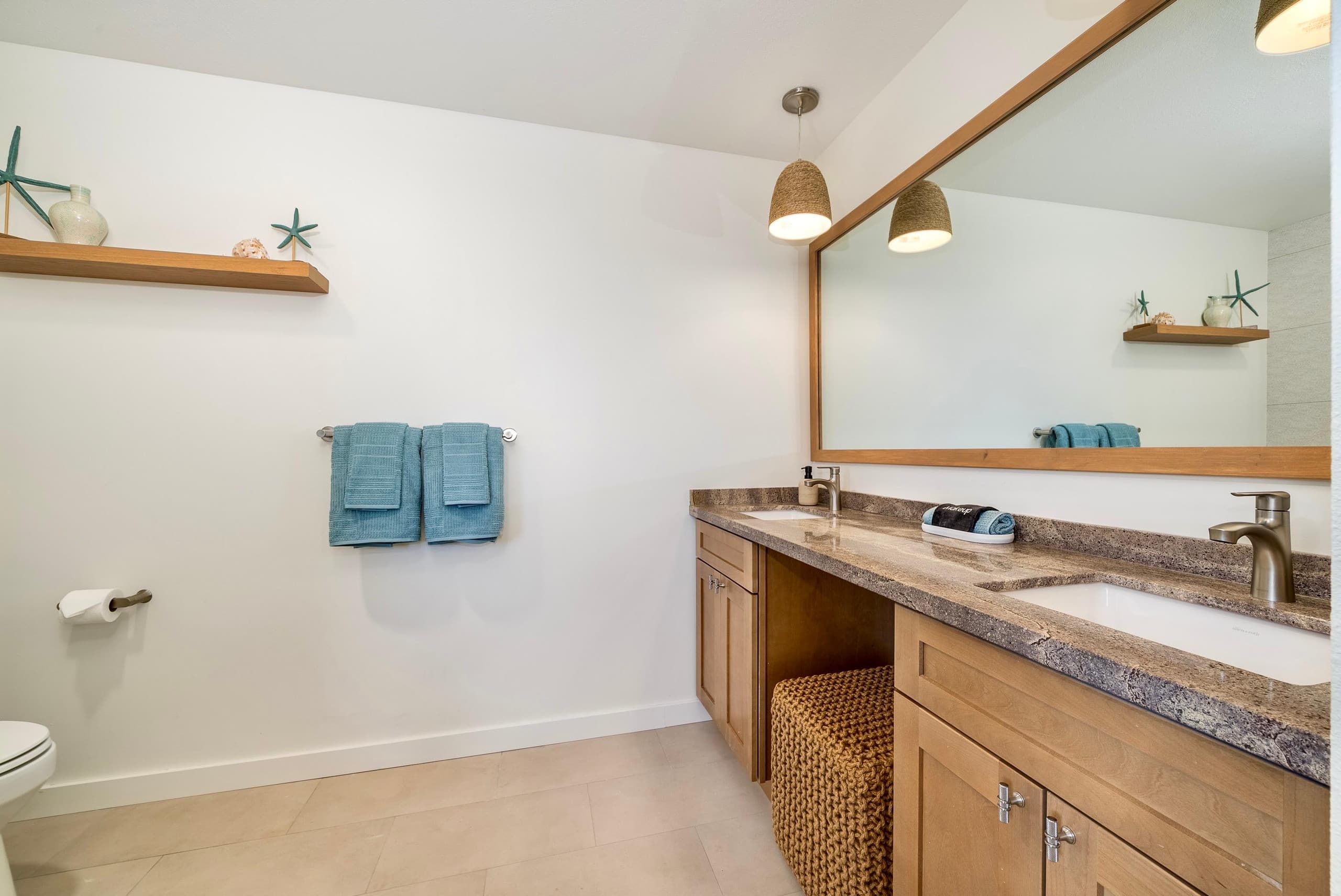 Condo in Kihei · ★4.93 · 2 bedrooms · 2 beds · 2 private baths - Image 9