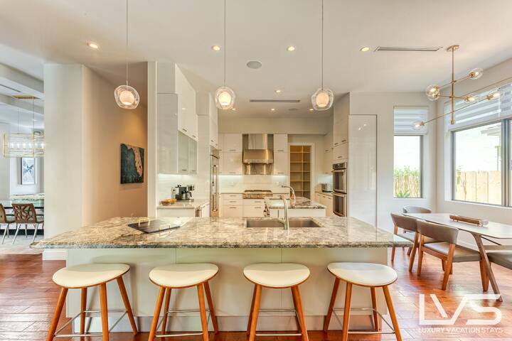 LVS Victoria- Exclusive Offer Pool/LasOlas/Beach gallery image 4