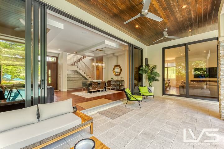 LVS Victoria- Exclusive Offer Pool/LasOlas/Beach gallery image 5