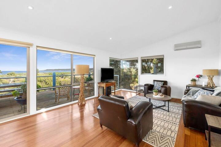 Aireys Delight I Lighthouse & Ocean Views gallery image 3