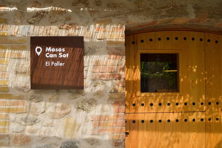 El Paller_Rural house with fireplace gallery image 2