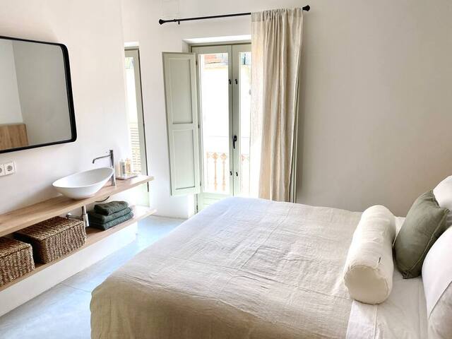 Sleep & Stay managed Airbnb listing 1