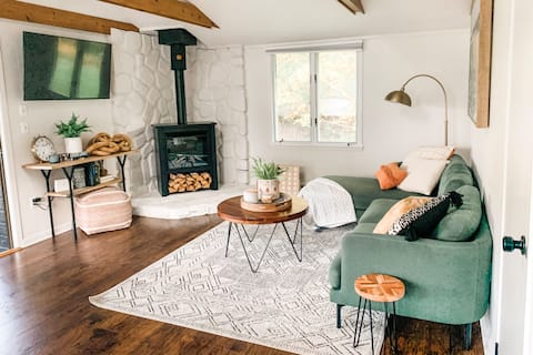 Port Bay Modern Lake House