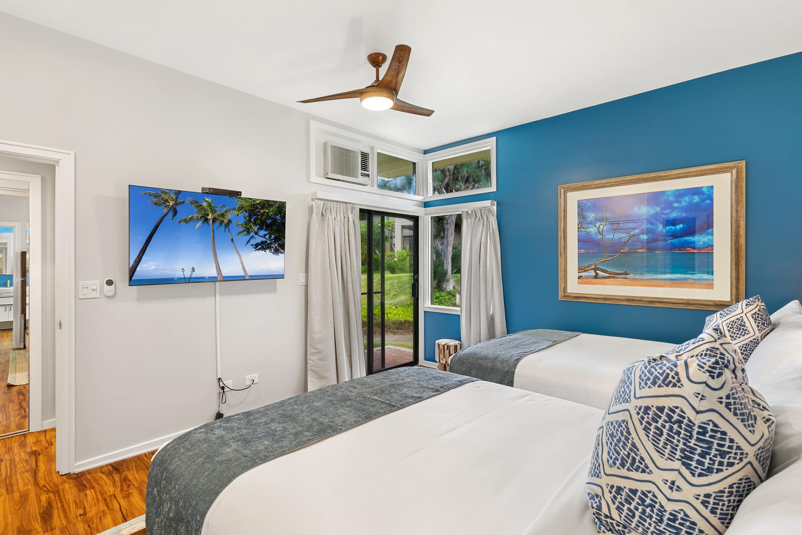 Condo in Lahaina · ★4.92 · 2 bedrooms · 4 beds · 3 baths - Image 14