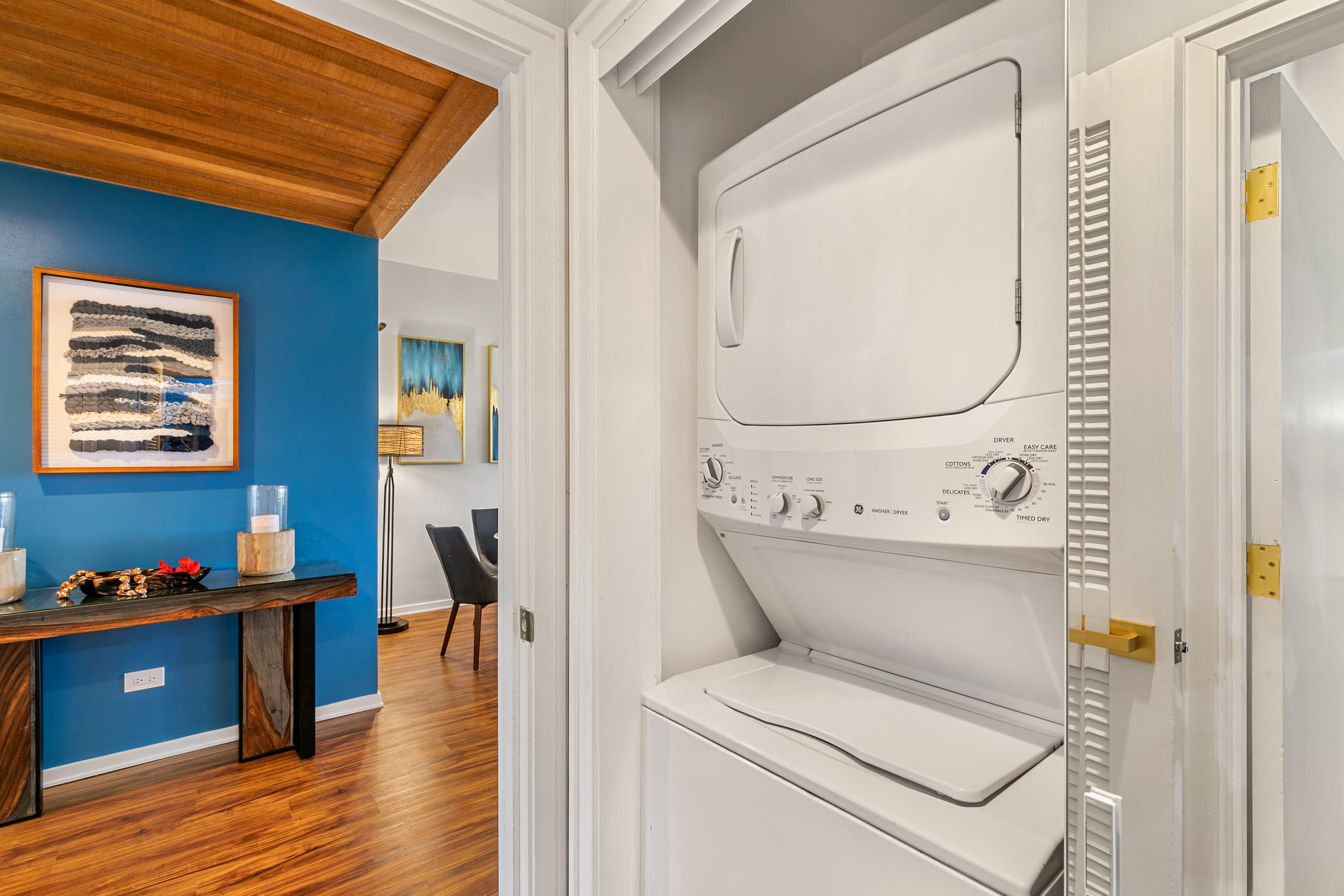 Condo in Lahaina · ★4.92 · 2 bedrooms · 4 beds · 3 baths - Image 27