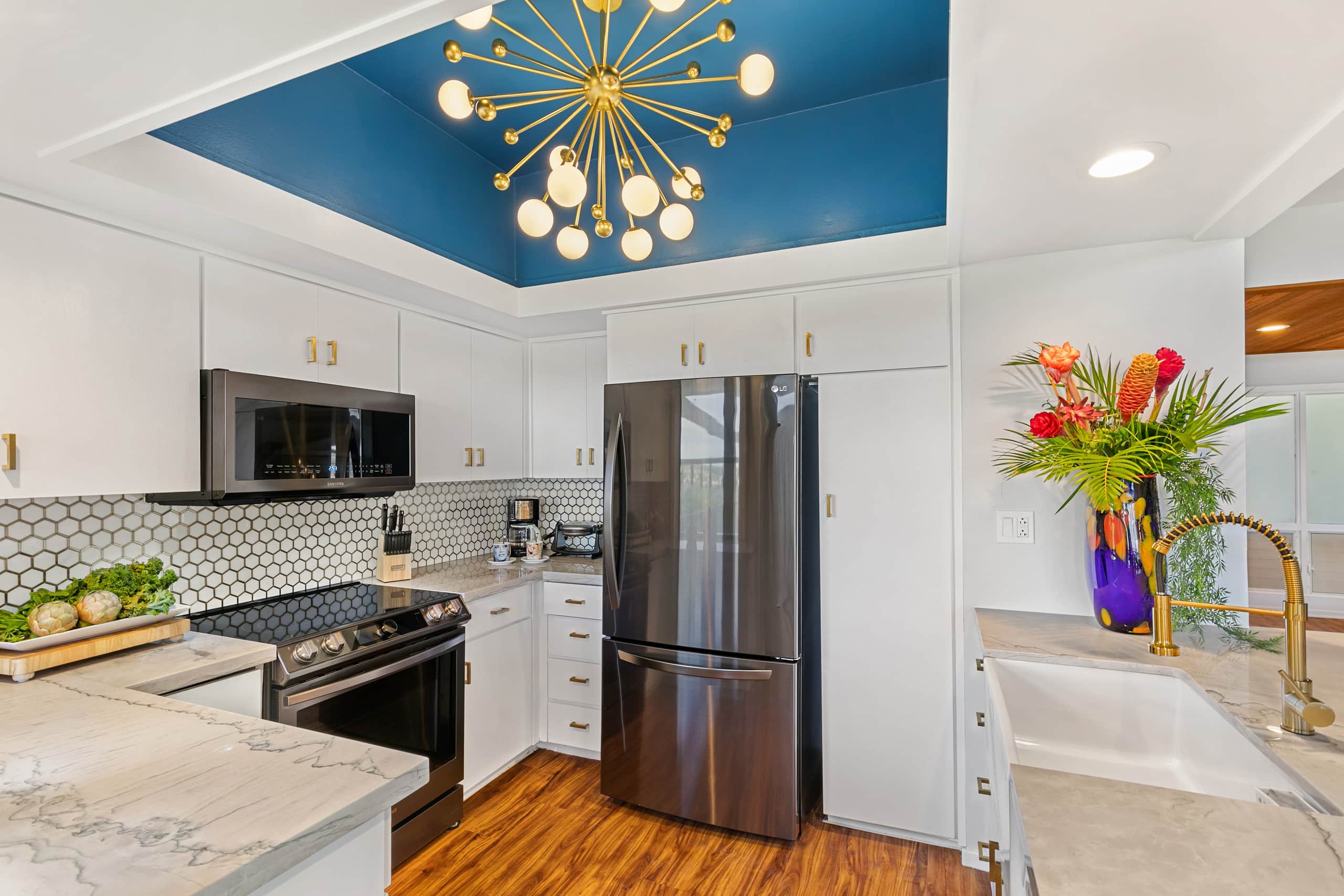Condo in Lahaina · ★4.92 · 2 bedrooms · 4 beds · 3 baths - Image 4