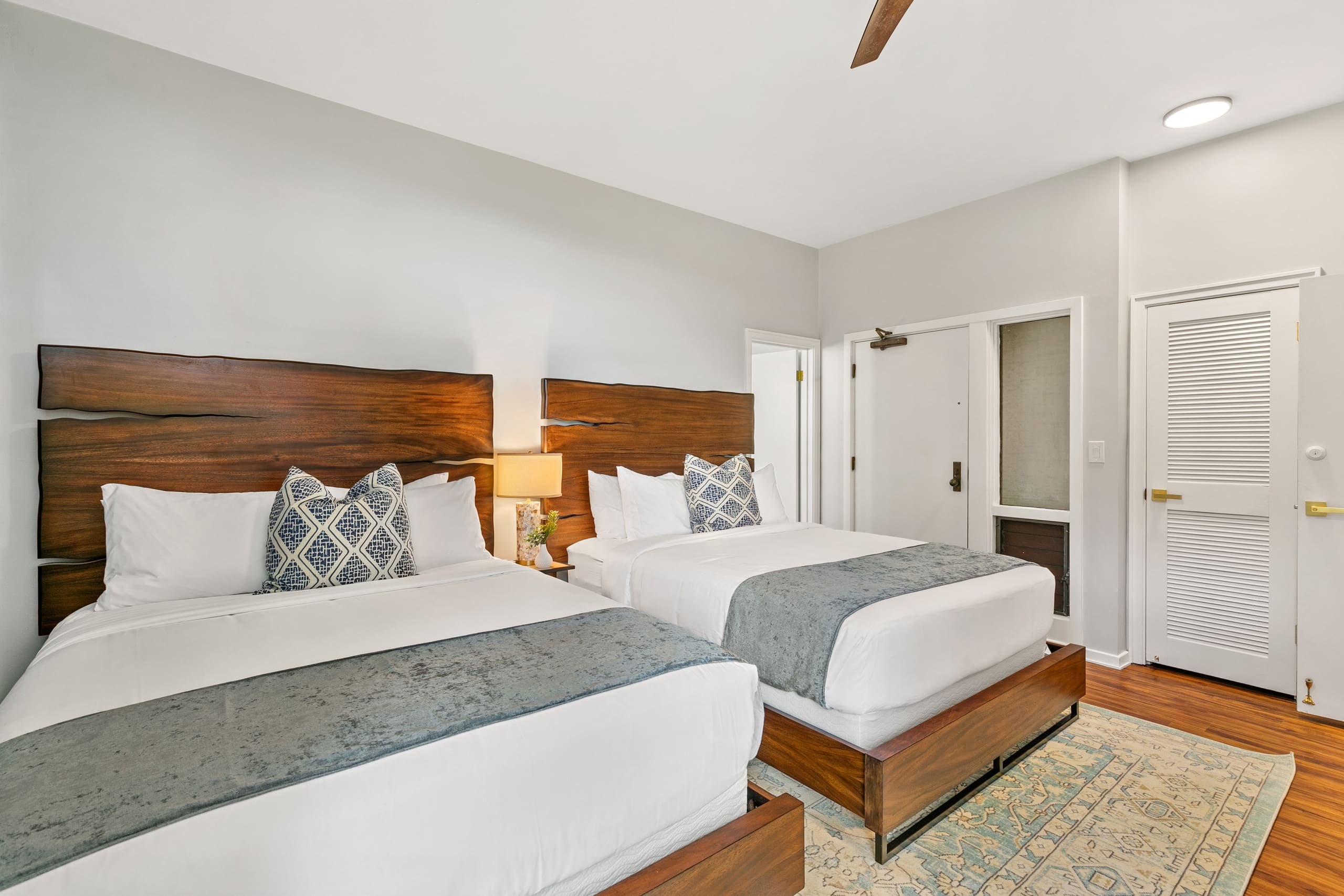 Condo in Lahaina · ★4.92 · 2 bedrooms · 4 beds · 3 baths - Image 12