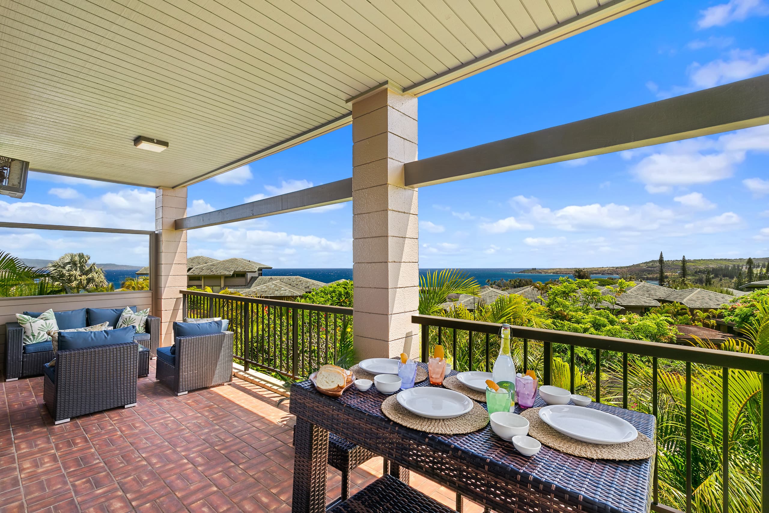 Condo in Lahaina · ★4.92 · 2 bedrooms · 4 beds · 3 baths - Image 25