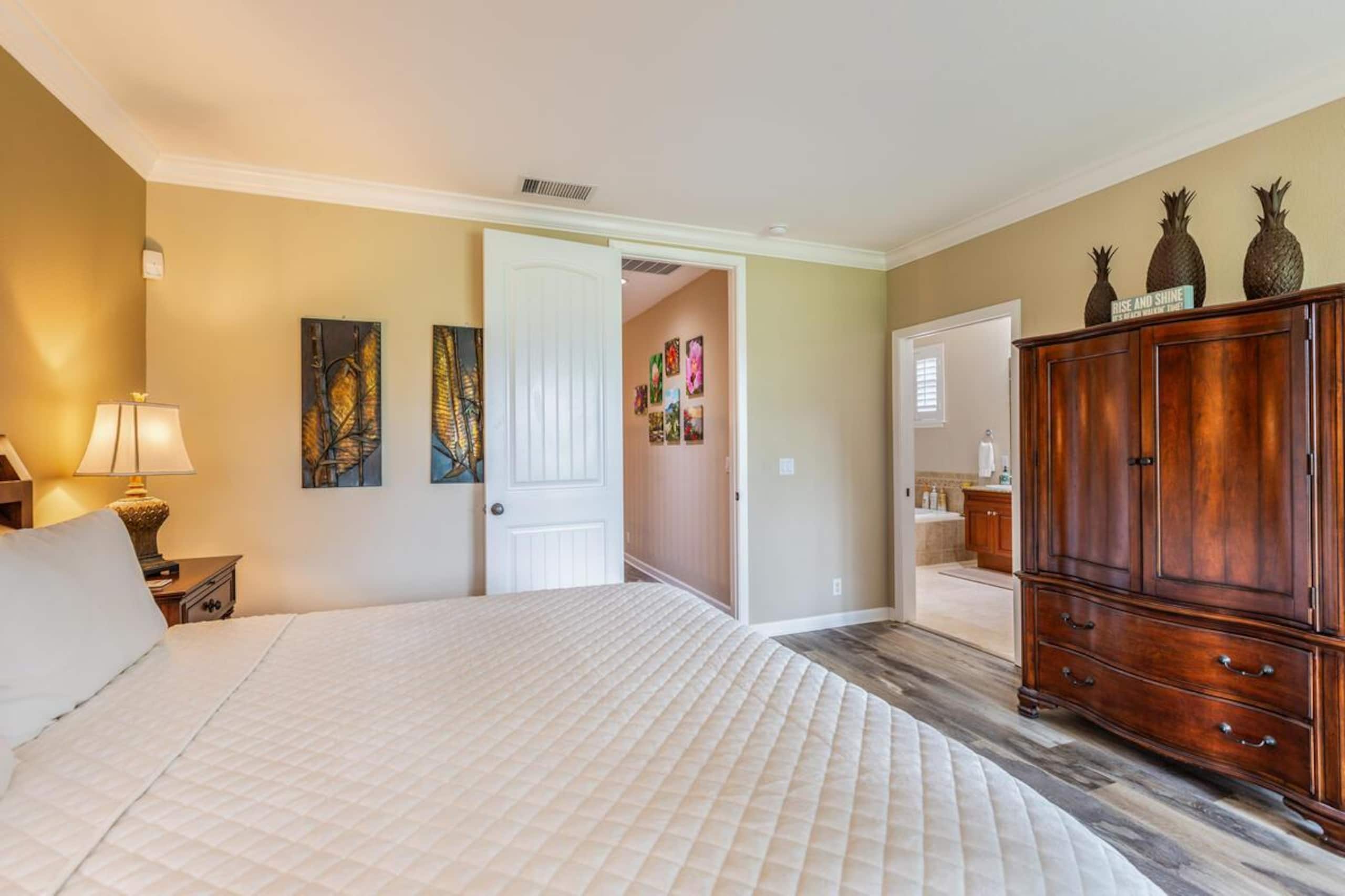Townhouse in Princeville · ★4.89 · 3 bedrooms · 3 beds · 2.5 shared baths - Image 16