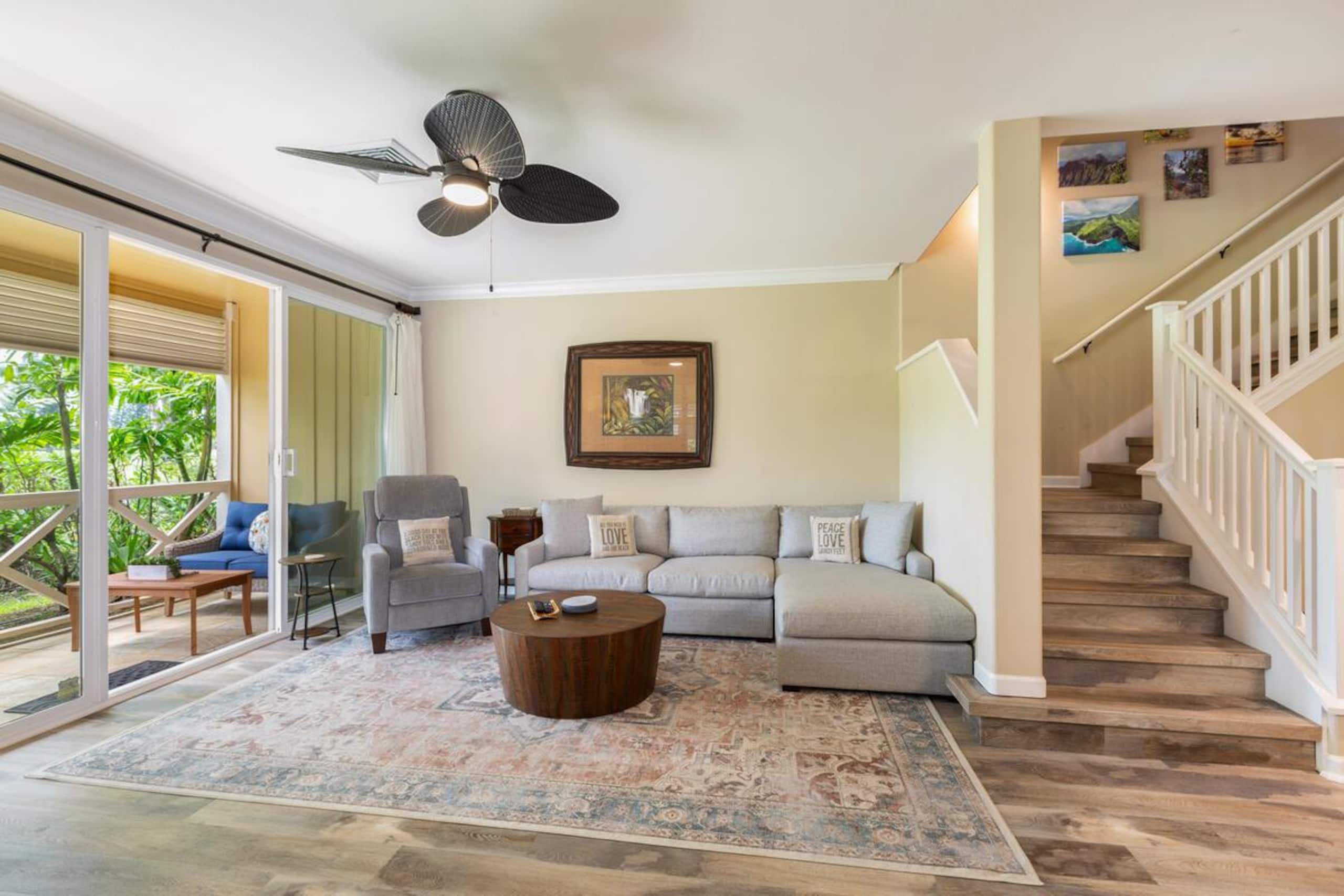Townhouse in Princeville · ★4.89 · 3 bedrooms · 3 beds · 2.5 shared baths - Image 7
