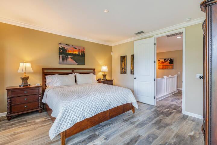 Spacious 3 bedroom home, fully AC’d with Pool/BBQ, gallery image 5