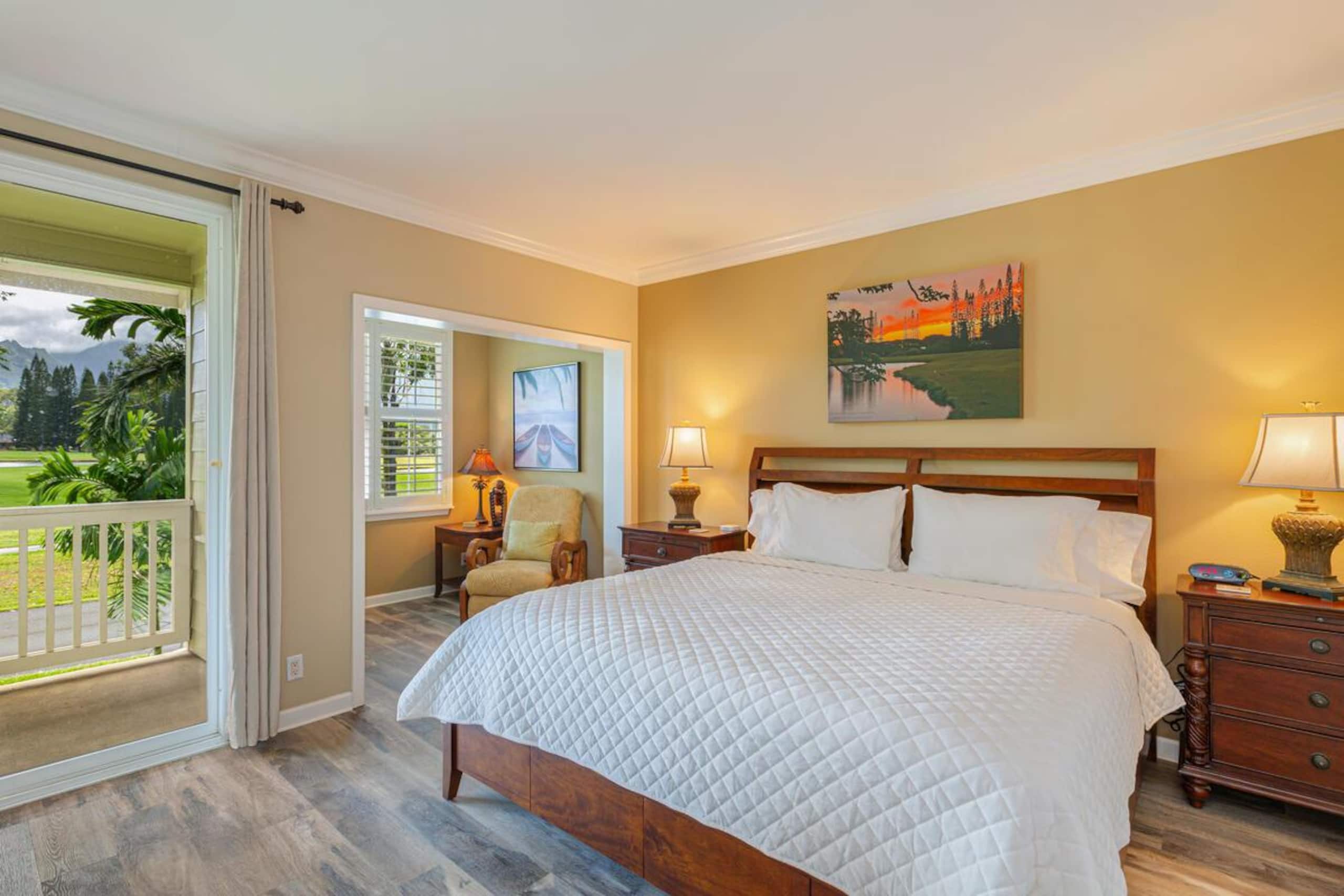 Townhouse in Princeville · ★4.89 · 3 bedrooms · 3 beds · 2.5 shared baths - Image 14