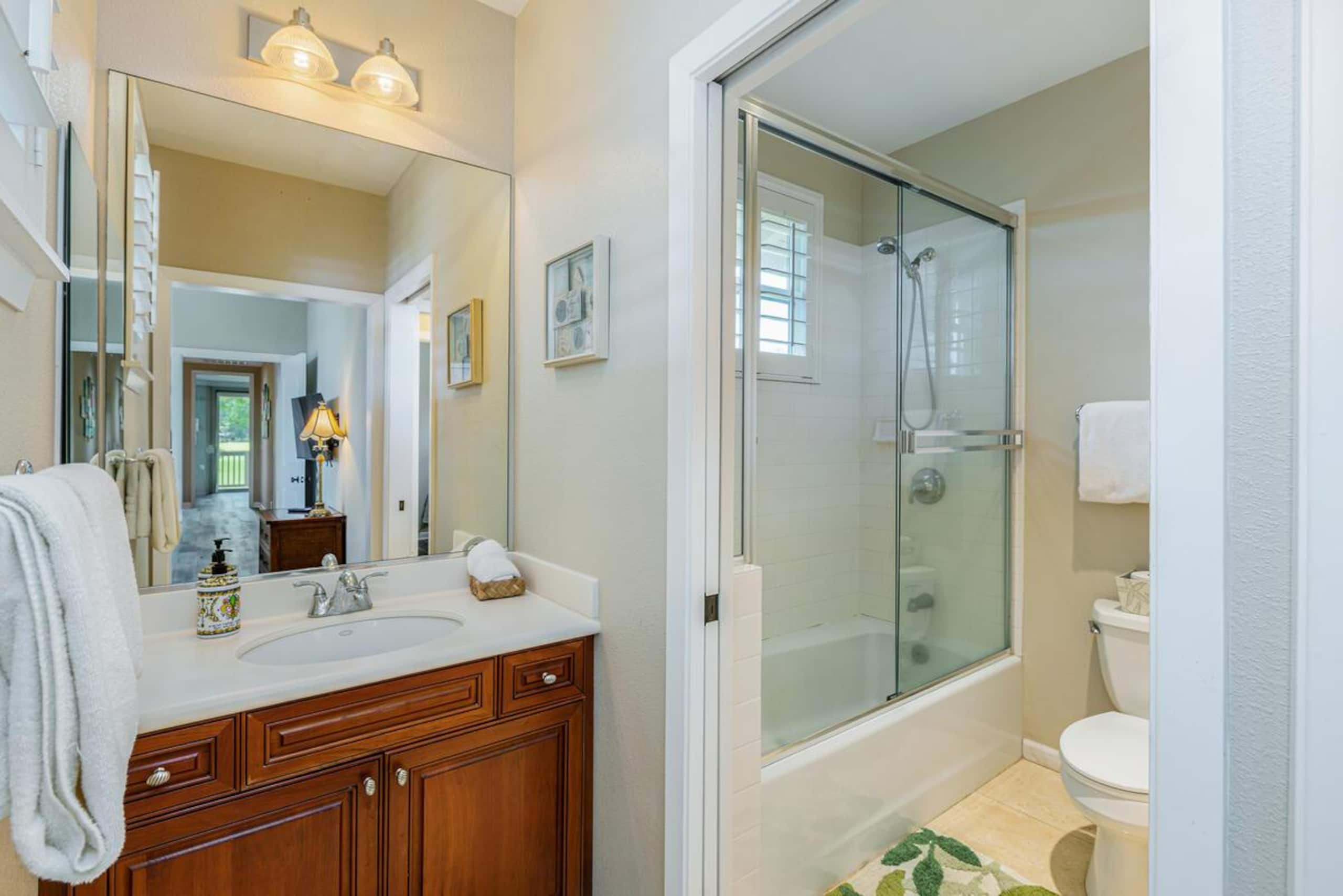Townhouse in Princeville · ★4.89 · 3 bedrooms · 3 beds · 2.5 shared baths - Image 22