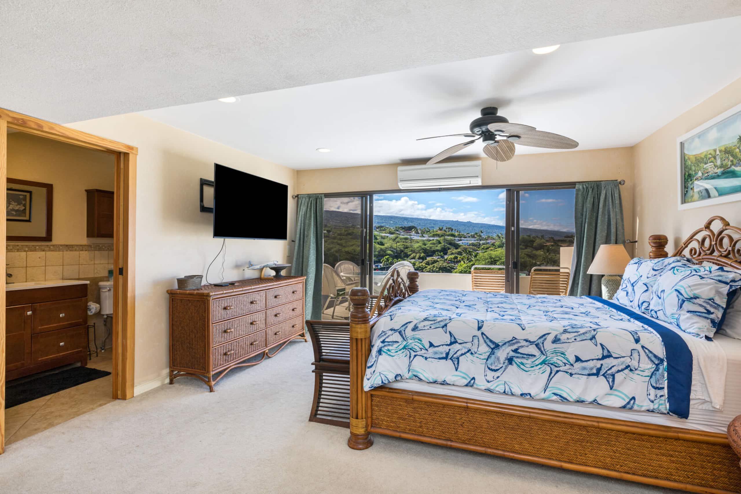 Condo in Kailua-Kona · ★4.74 · 2 bedrooms · 2 beds · 3 baths - Image 8