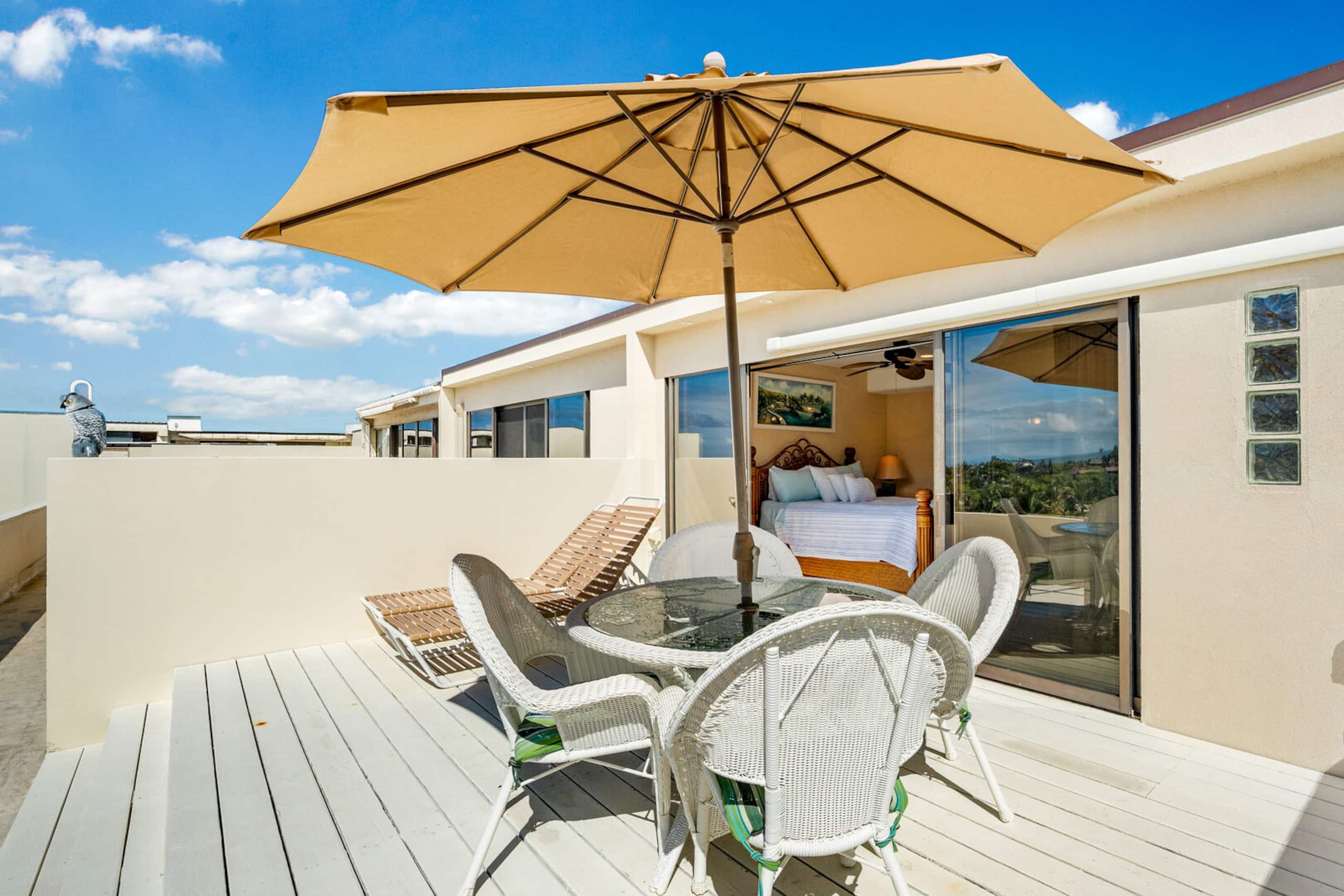 Condo in Kailua-Kona · ★4.74 · 2 bedrooms · 2 beds · 3 baths - Image 17