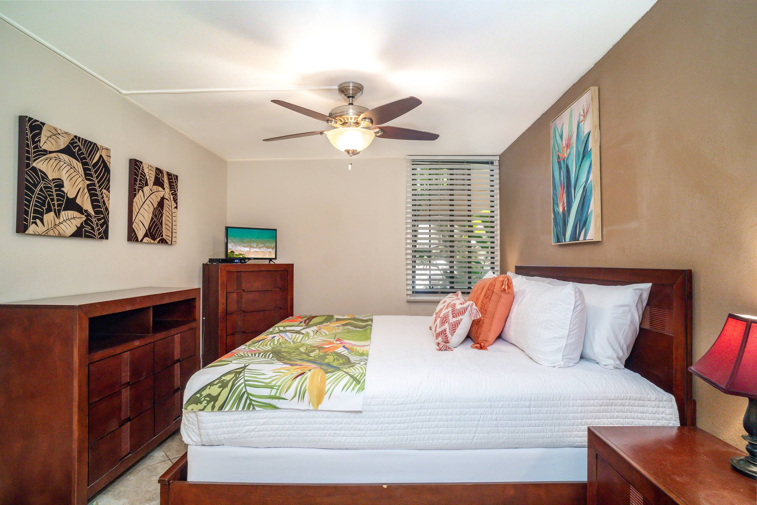 Condo in Kihei · ★4.33 · 2 bedrooms · 3 beds · 2 shared baths - Image 25