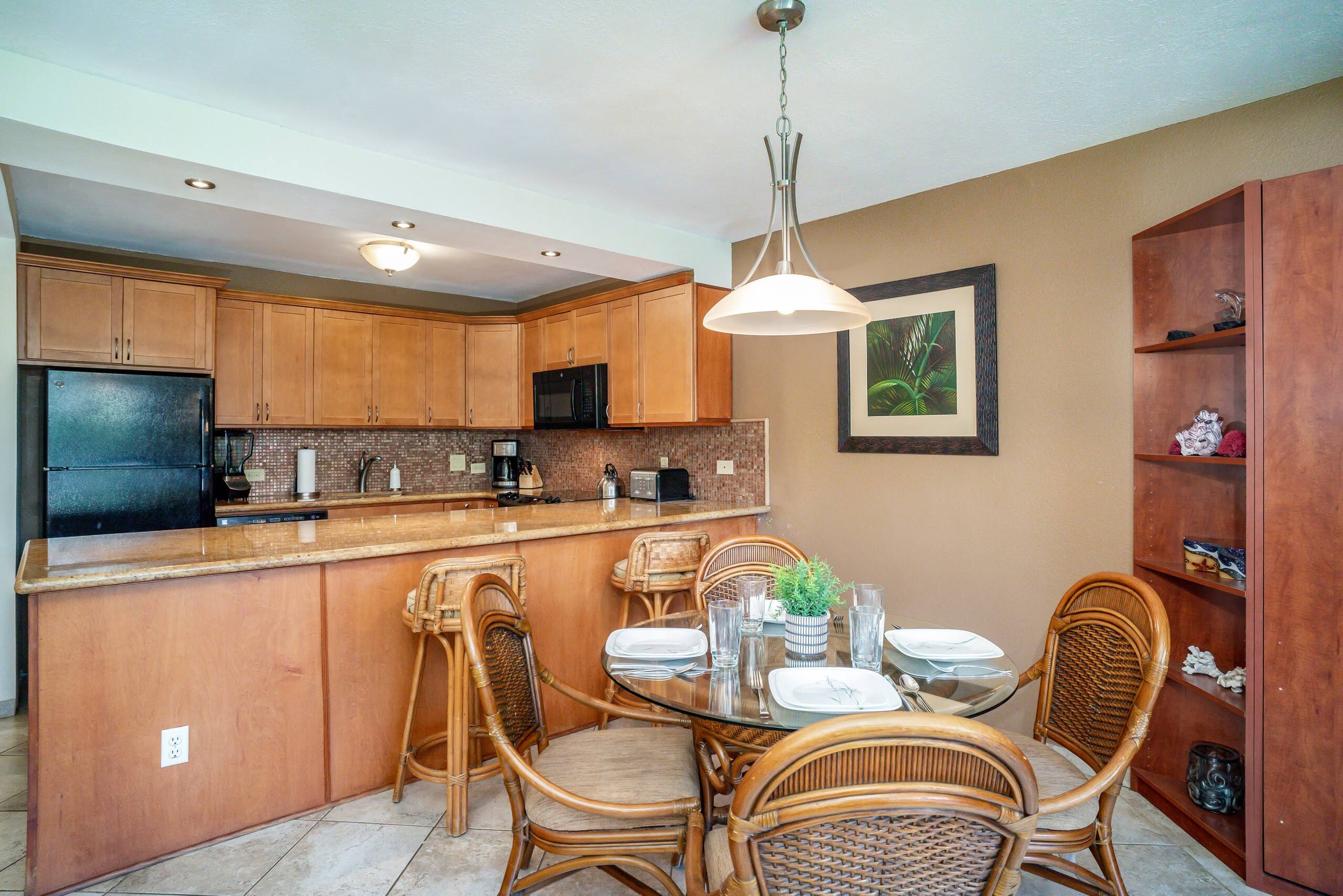 Condo in Kihei · ★4.33 · 2 bedrooms · 3 beds · 2 shared baths - Image 8