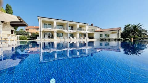 Popular Airbnb listing: San lorenzo villas residence - beautiful apartmen in Lovrečica