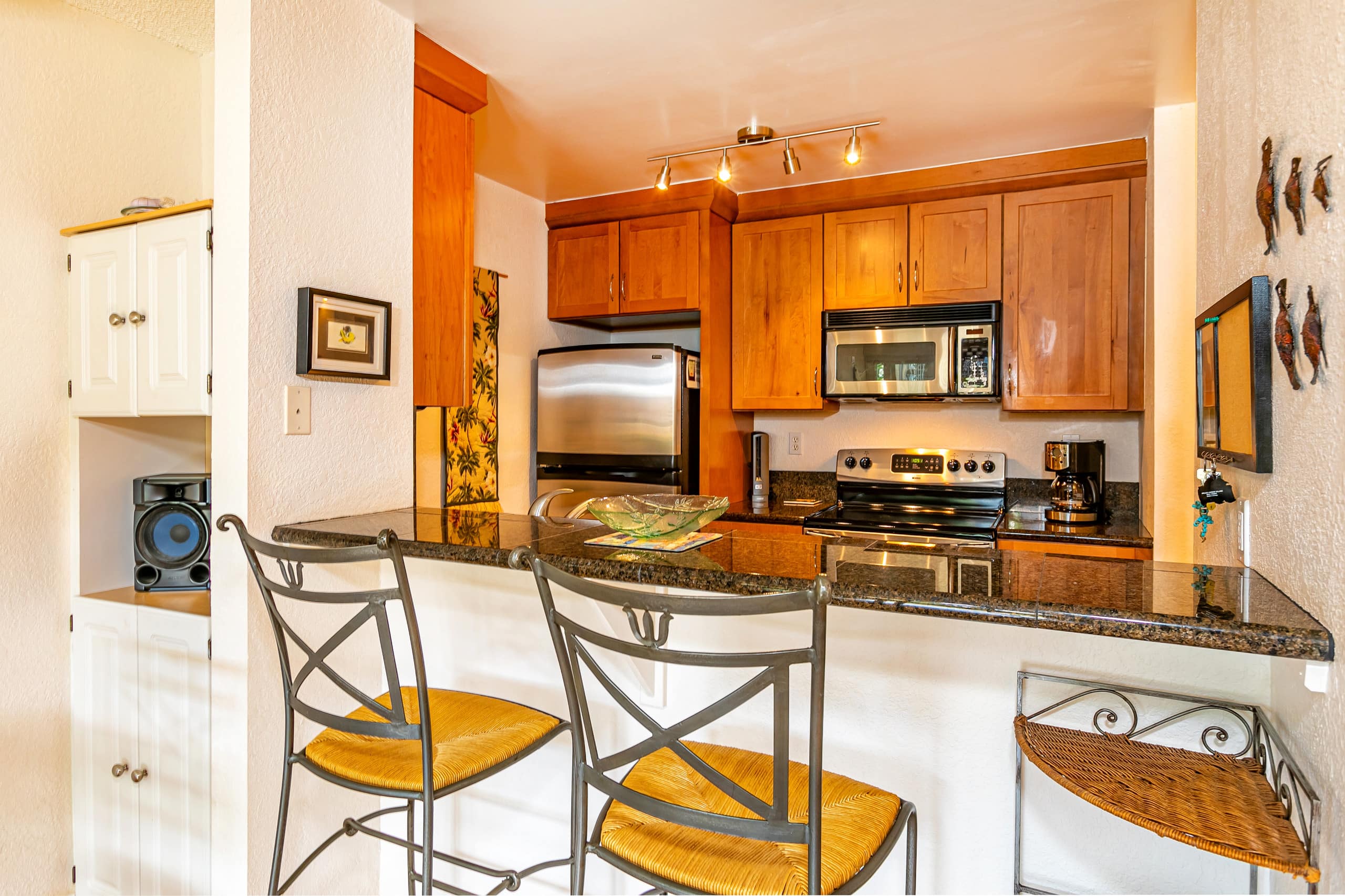 Condo in Kihei · ★4.94 · 1 bedroom · 1 bed · 1 private bath - Image 13