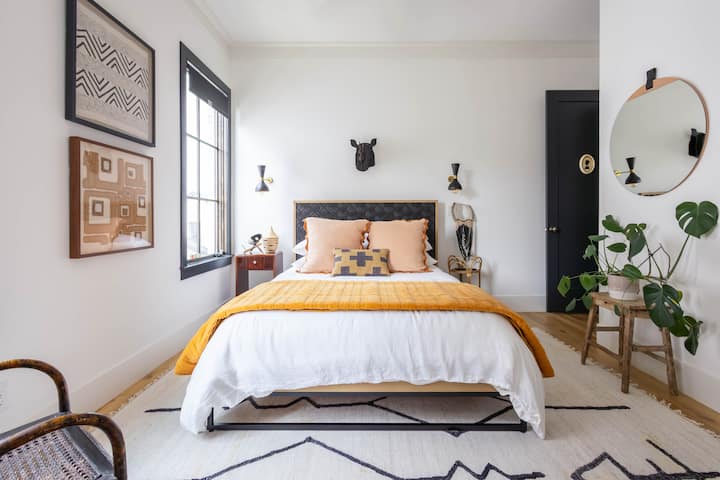 Jack guest room has queen size bed, luxury linen by Quince and Bed Threads, Casper madrac and pillows, walk-in closet, and reading nook.