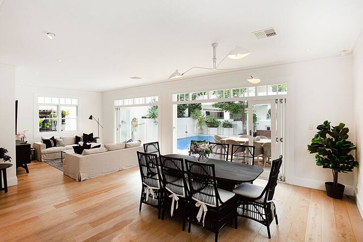 The Sienna Rose gallery image 3