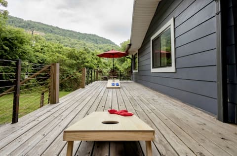 Boulder Garden Cottage - Creek & River Nearby