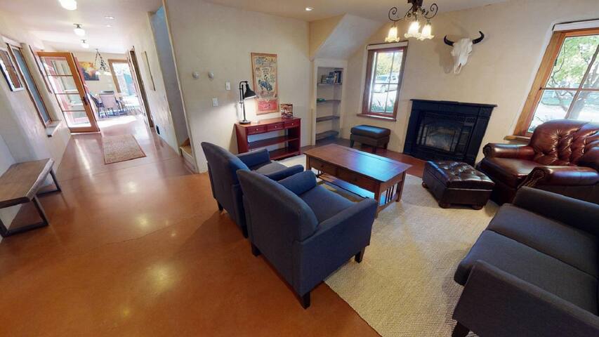 Downtown Villa gallery image 4
