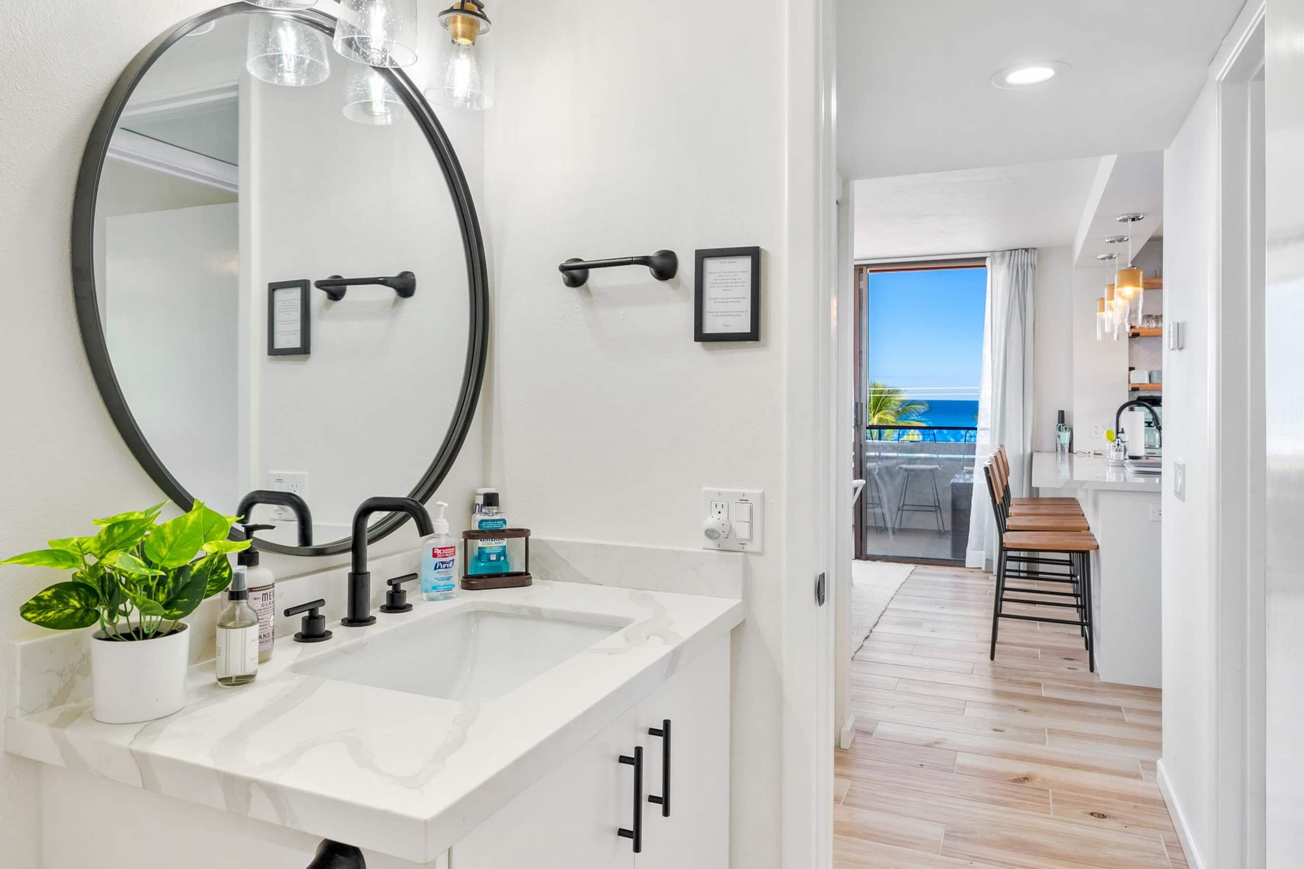 Condo in Kailua-Kona · ★4.91 · 2 bedrooms · 2 beds · 2 baths - Image 31