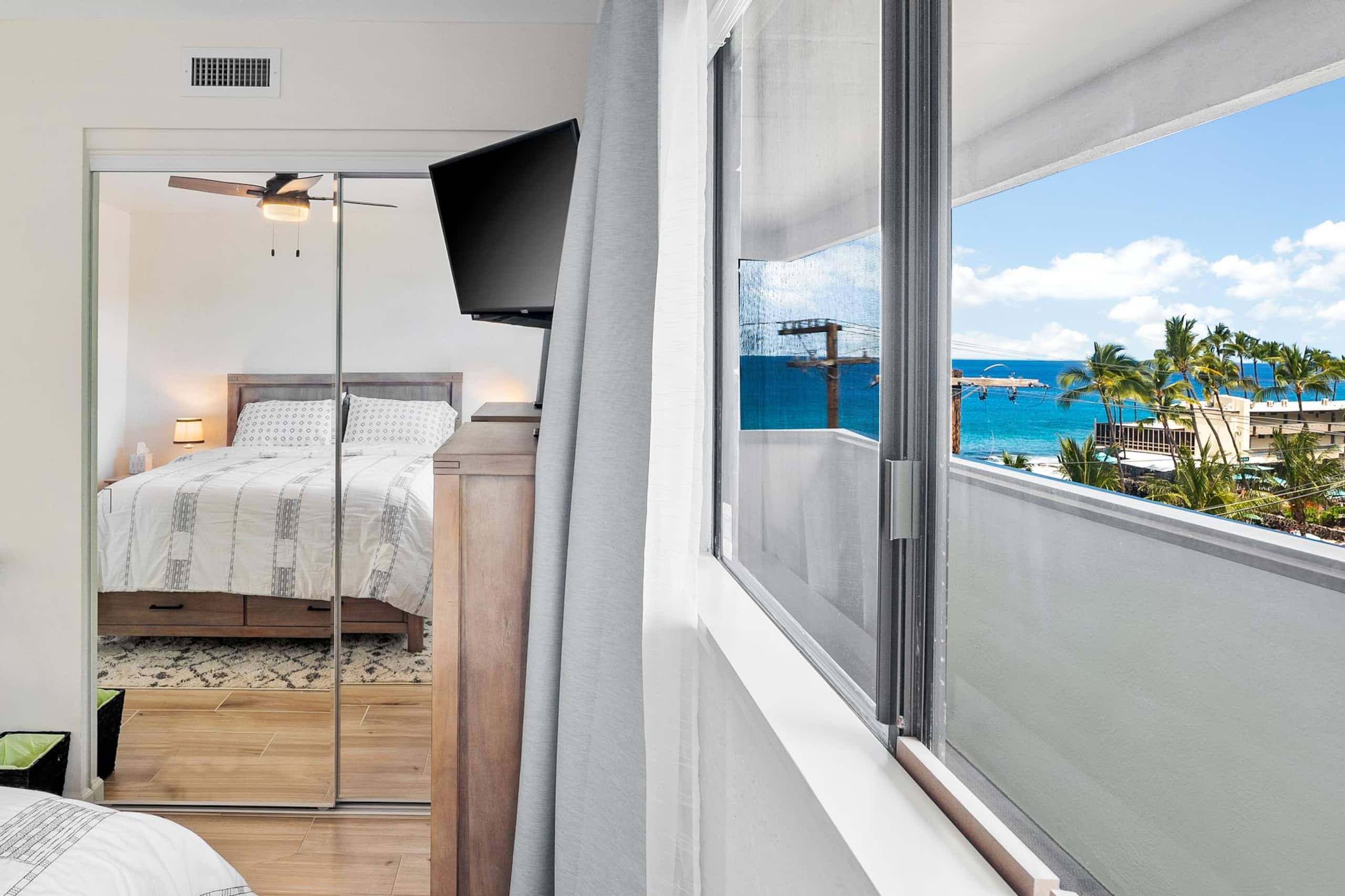 Condo in Kailua-Kona · ★4.91 · 2 bedrooms · 2 beds · 2 baths - Image 30