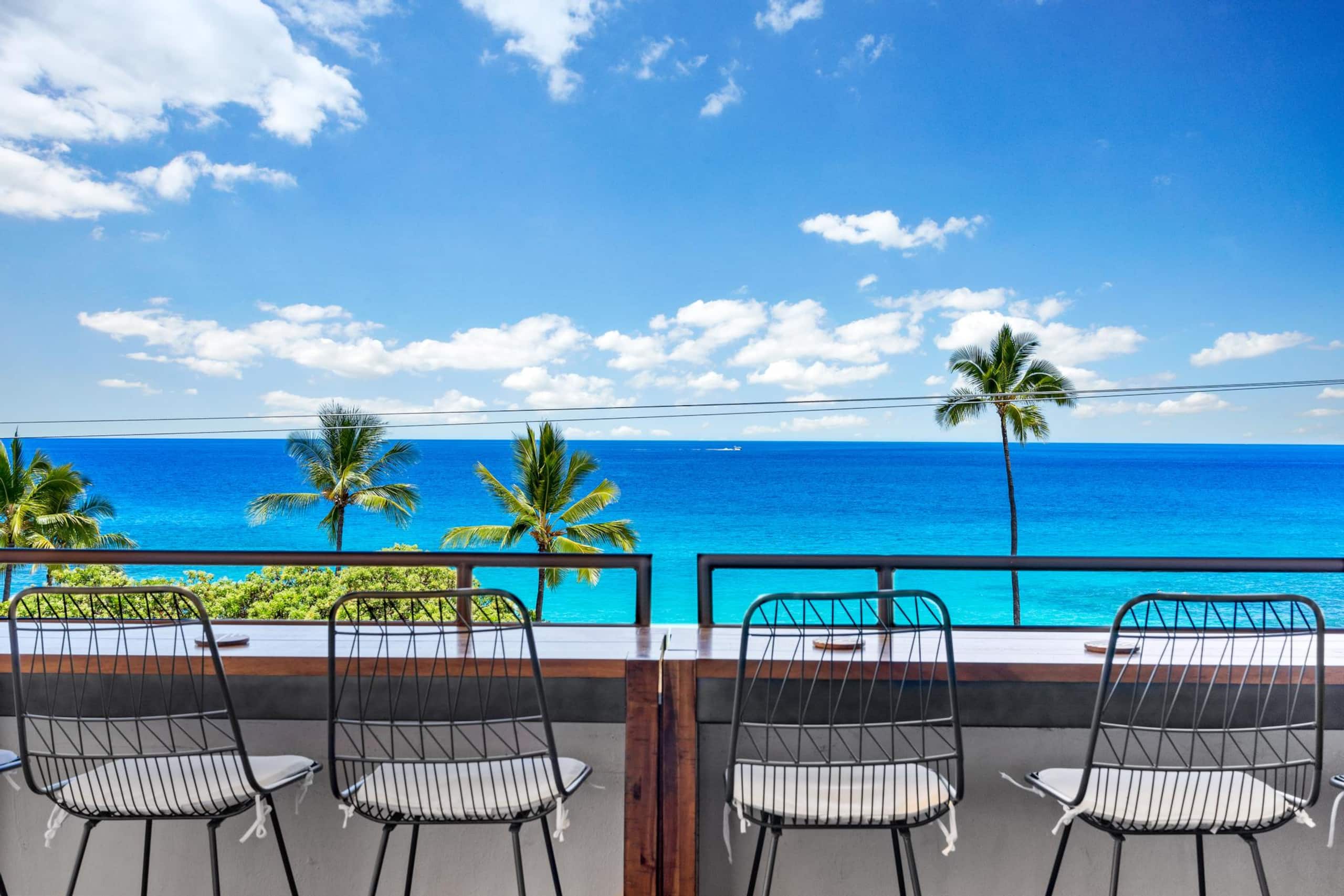 Condo in Kailua-Kona · ★4.91 · 2 bedrooms · 2 beds · 2 baths - Image 5