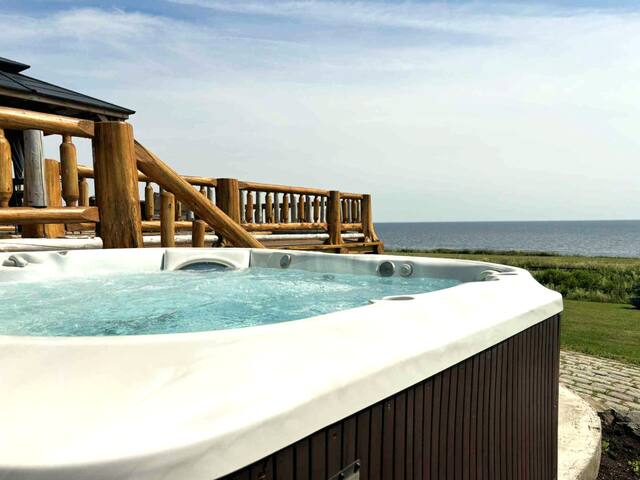 Doorbed Short Term Living managed Airbnb listing 1