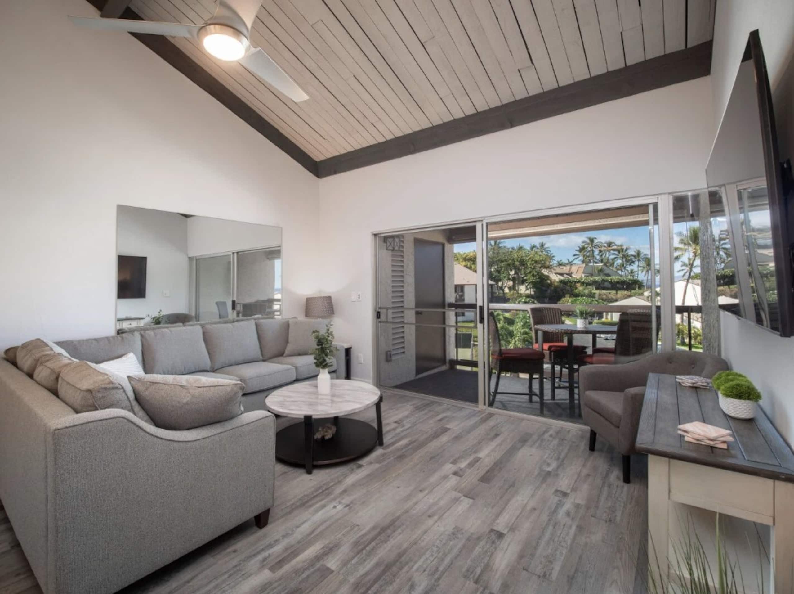Condo in Kihei · ★4.97 · 2 bedrooms · 3 beds · 2 baths - Image 2