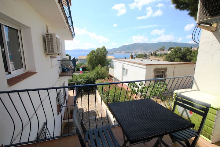 bramant 5 – first floor with terrace, sea views an