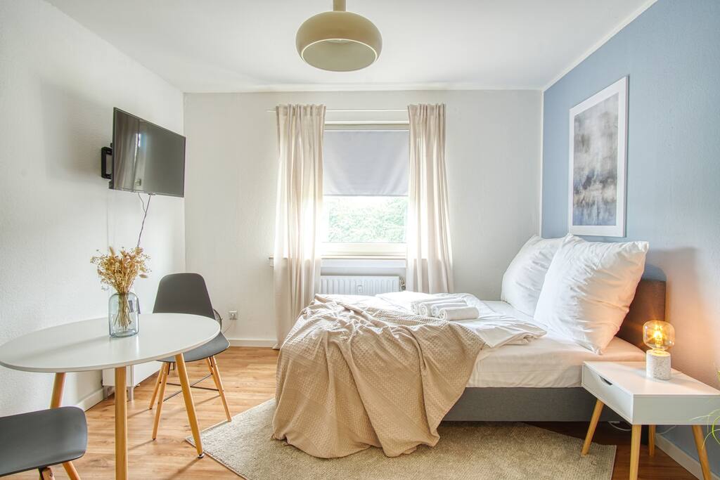 Top Airbnb: Homefy Studio Stella | Free Parking | Elevator in Altenessen Süd