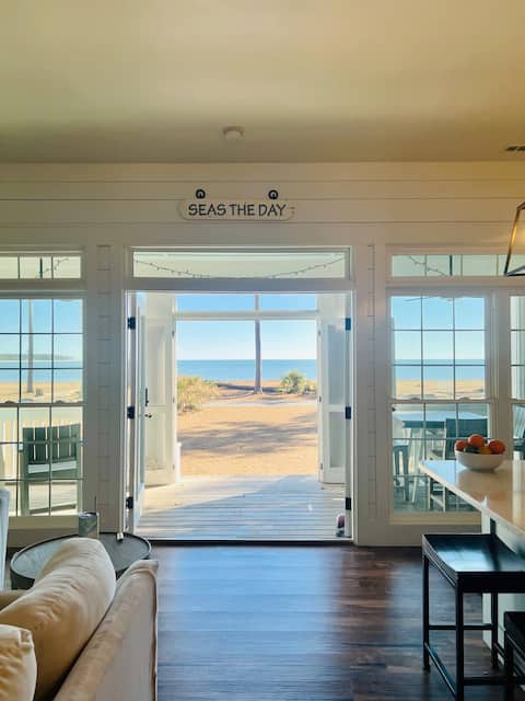 Sassafras Cottage
5 BR beachfront- Fido Welcome