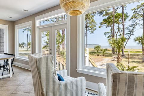 Oceanfront Pet Friendly Cottage with Pool