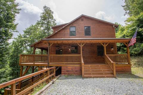 Spacious log home with EV charger
