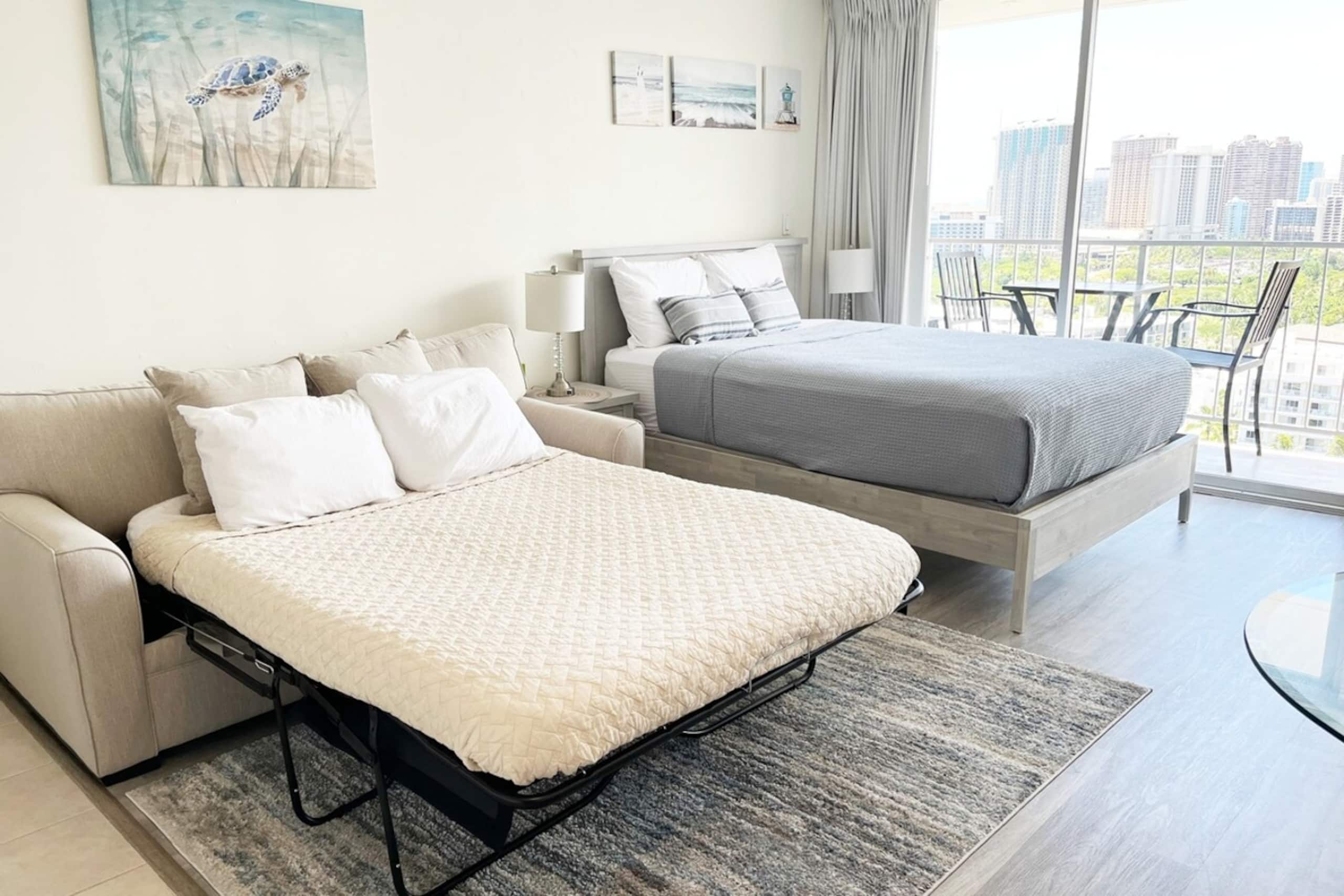 Comfy Studio in Heart of Waikiki with parking - Image 11