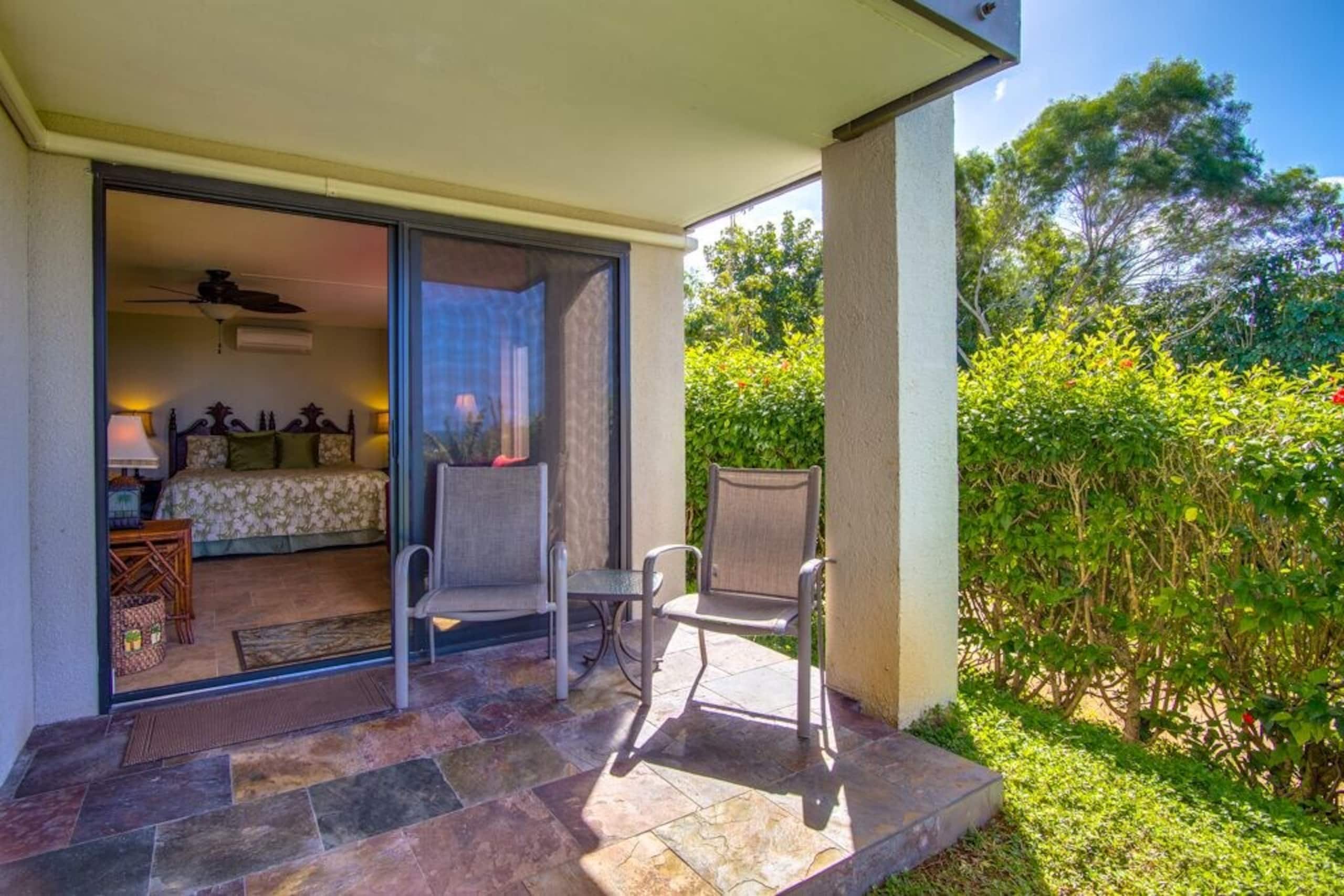Ocean and Bali Hai view. Cold AC Private Lanai - Photo 8