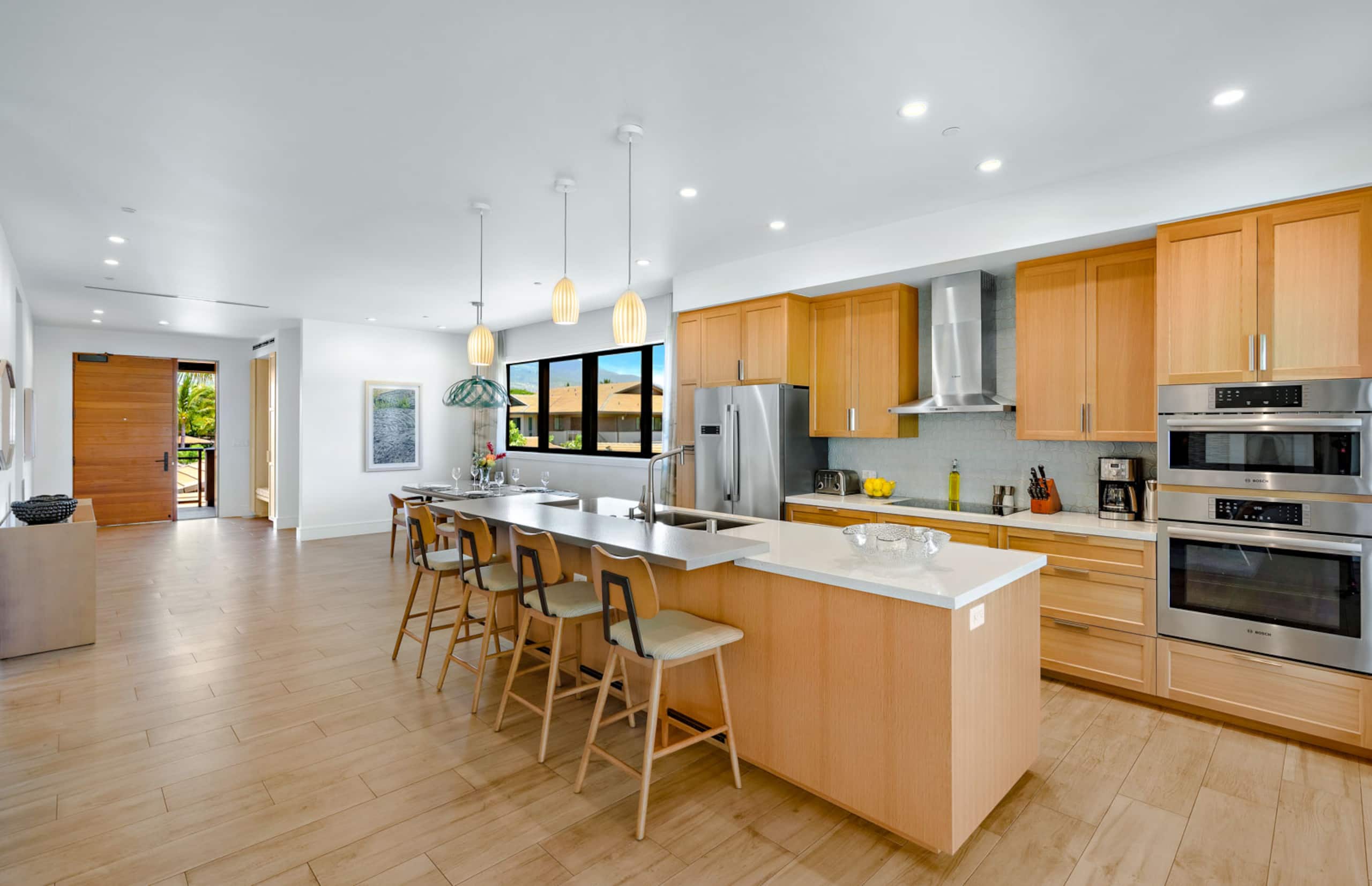Condo in Lahaina · ★4.94 · 3 bedrooms · 4 beds · 3 baths - Image 7