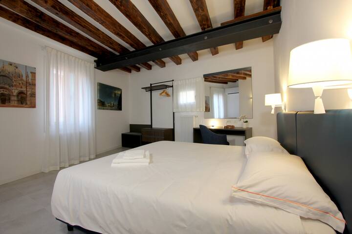 Venetian Art (Residence Modern Art) gallery image 4