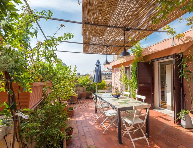 Palazzo Lovatelli Luxury Penthouse gallery image 2