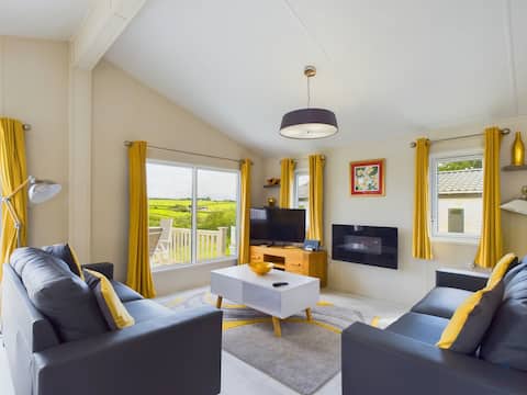 Discounted Ferries with Medina Rise Lodge