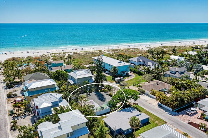 Chasing Waves Managed By Beach Retreats Fl Anna Maria Island - Anna Maria Island, FL
