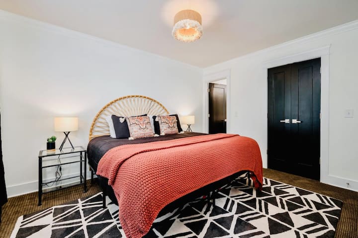 First Floor King Bedroom with Ensuite Bath