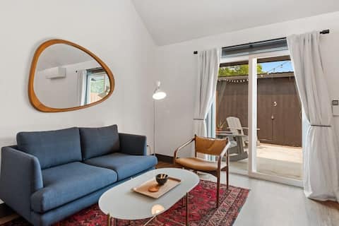 Top Airbnb: Glacier Lofts #3 - Cozy Digs + Great Location! in Columbia Falls