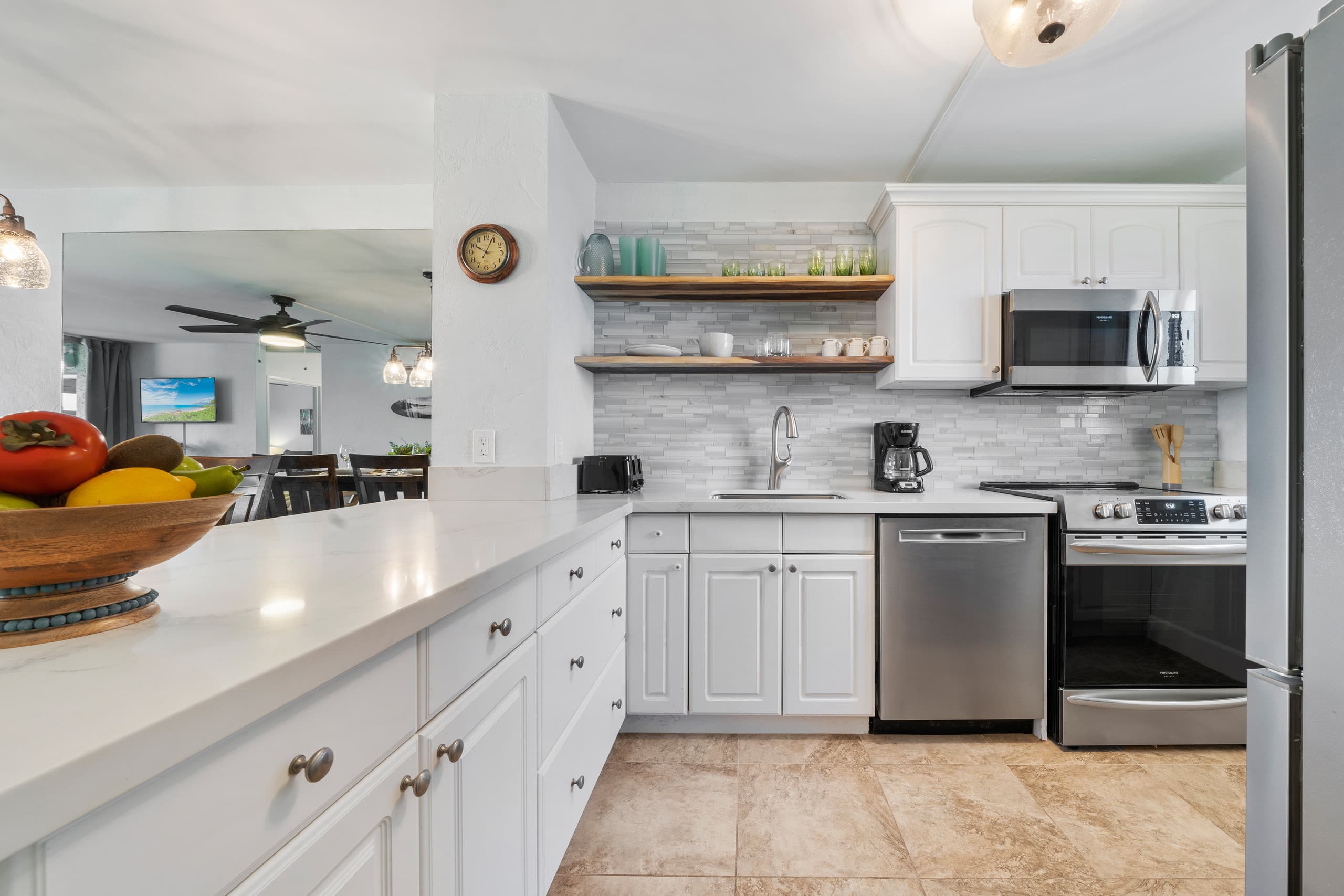 Condo in Kihei · ★4.42 · 2 bedrooms · 3 beds · 2 private baths - Image 6