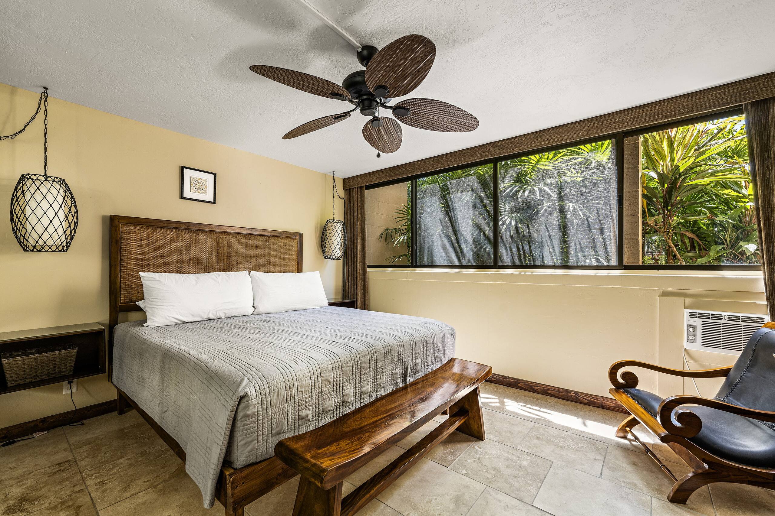 Condo in Kailua-Kona · ★4.43 · 1 bedroom · 2 beds · 1 bath - Image 11