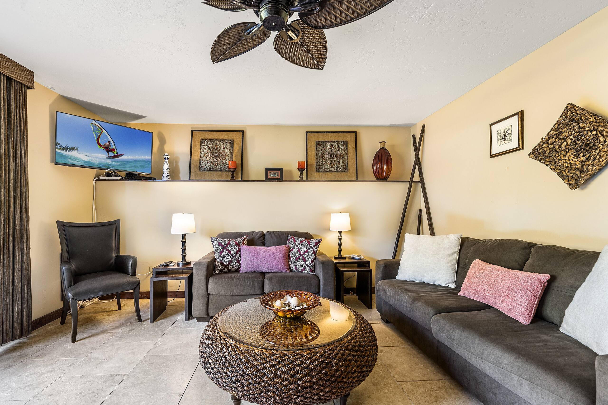 Condo in Kailua-Kona · ★4.43 · 1 bedroom · 2 beds · 1 bath - Image 9