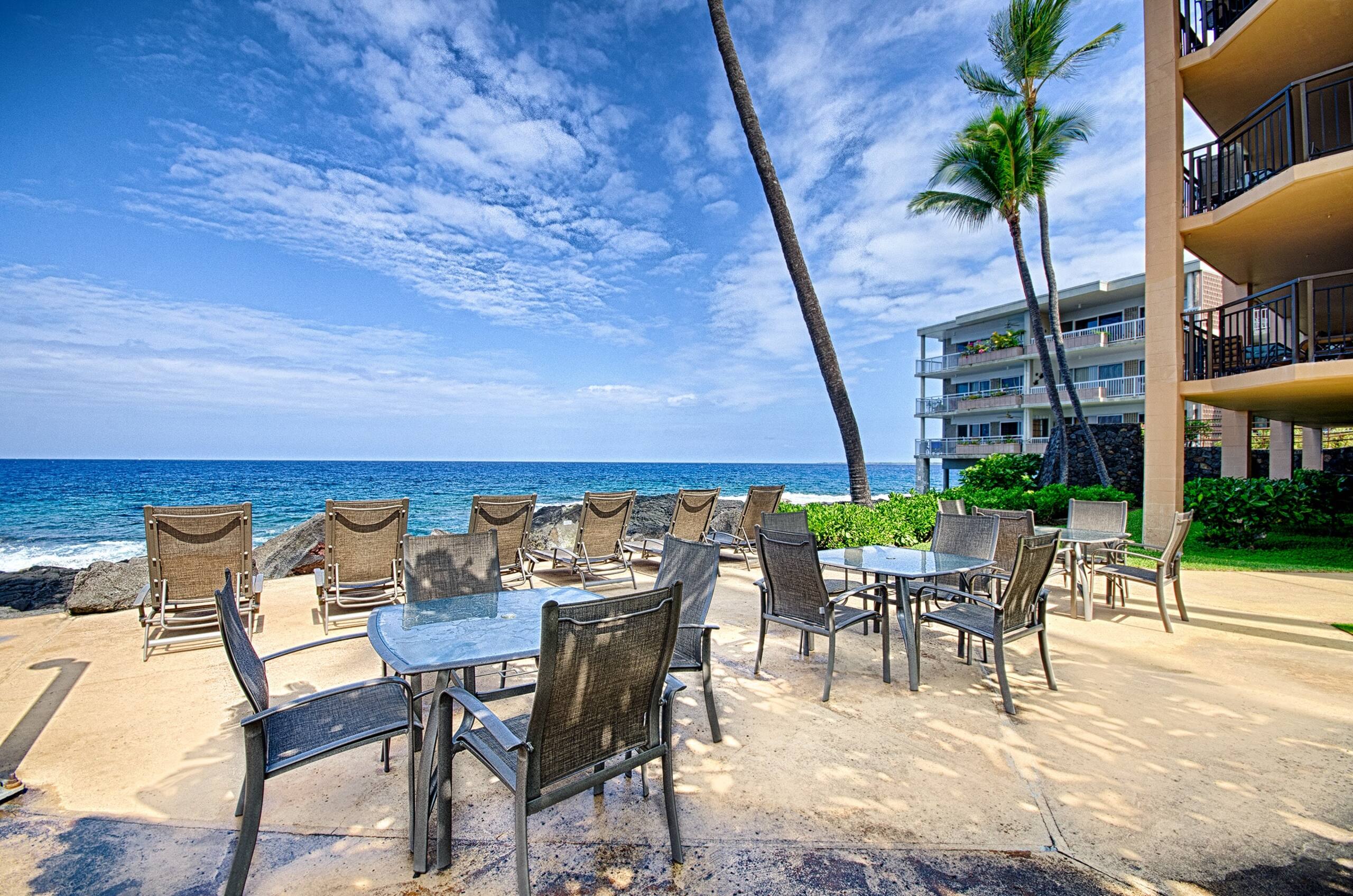 Condo in Kailua-Kona · ★4.43 · 1 bedroom · 2 beds · 1 bath - Image 23